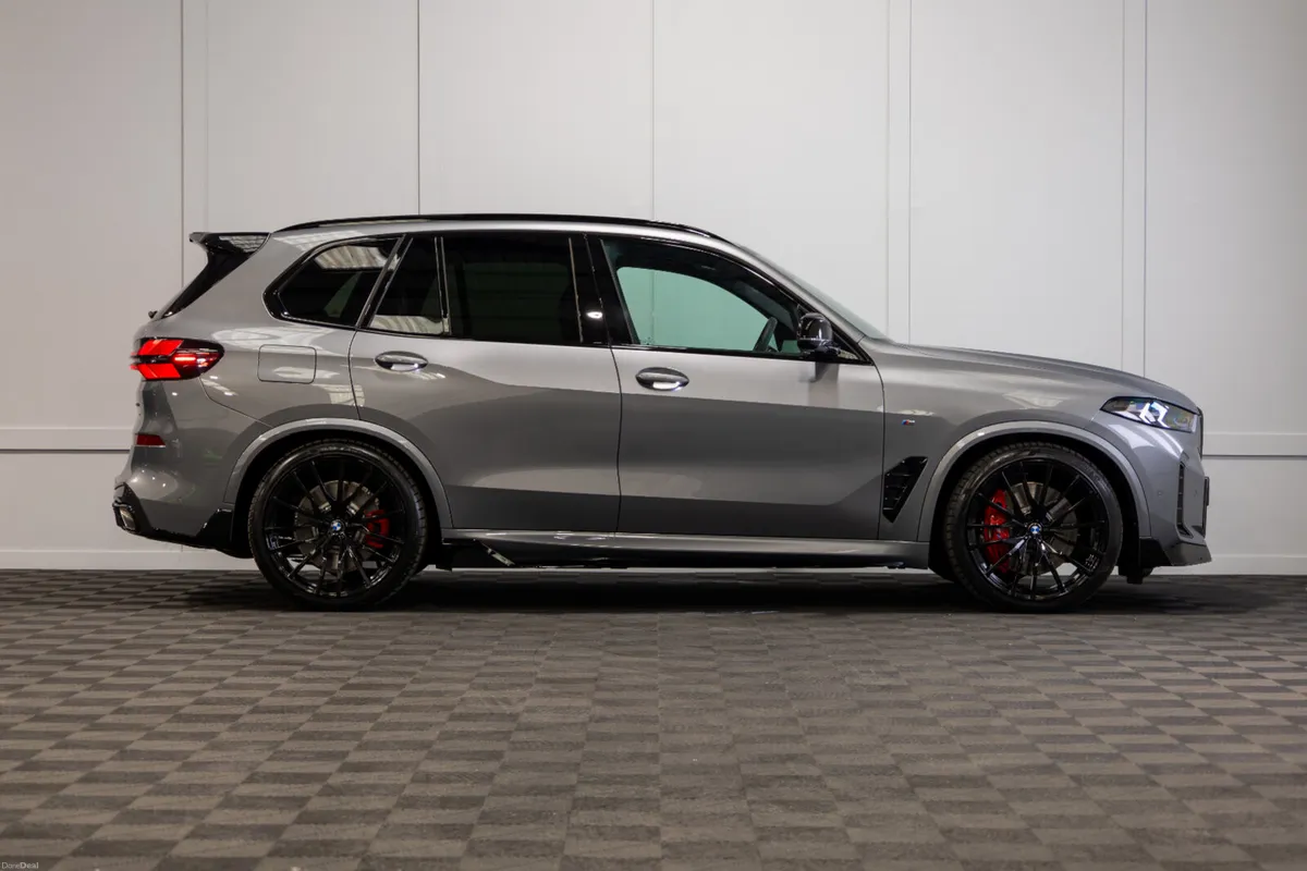 262 BMW X5 X-Drive 50e M-Sport - Image 6