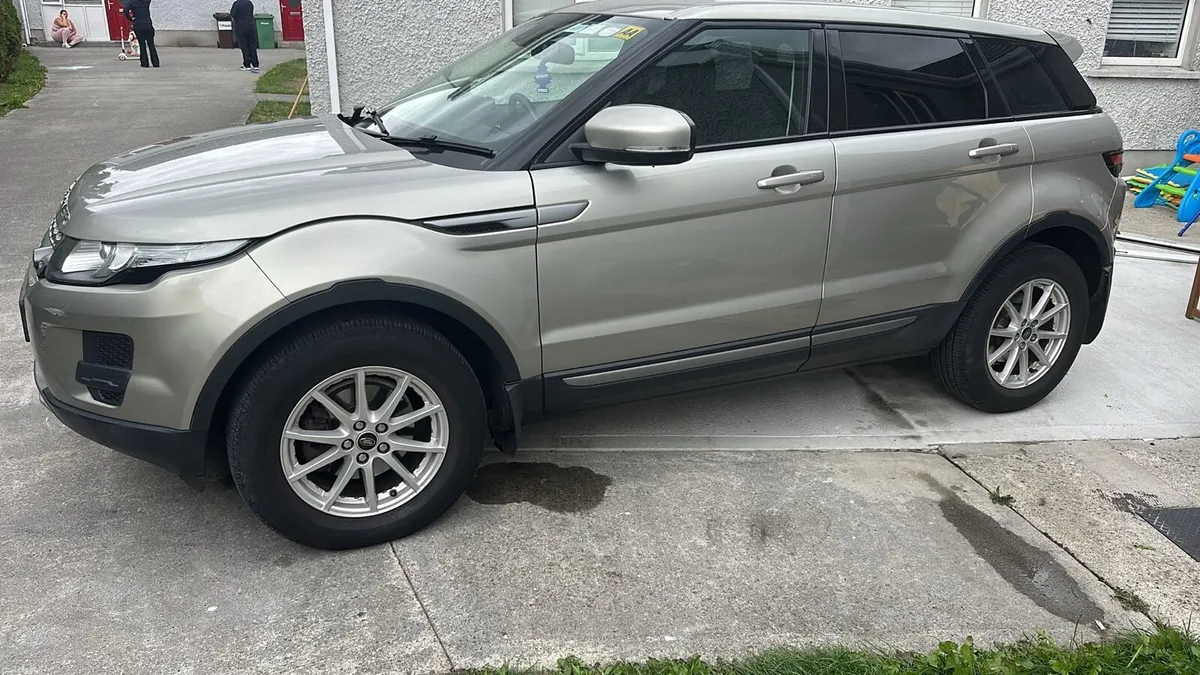 Land Rover Range Rover Evoque 2.2 Diesel - Image 2