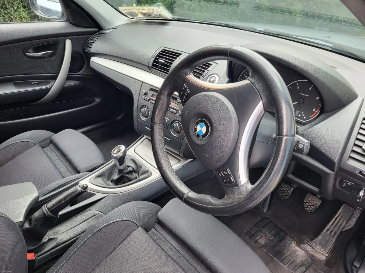 BMW 1-Series 2010 - Image 3
