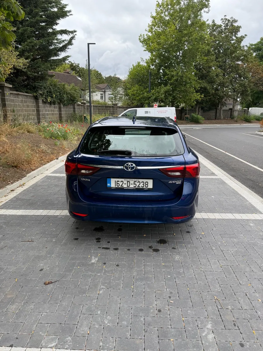 Toyota Avensis - Image 5