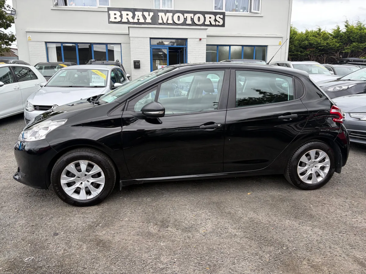2015 PEUGEOT 208 1.2 PETROL 5 DOOR LOW KMS - Image 3
