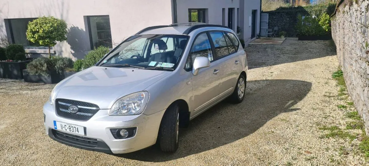 2011 Kia Carens 2.0 - Image 5