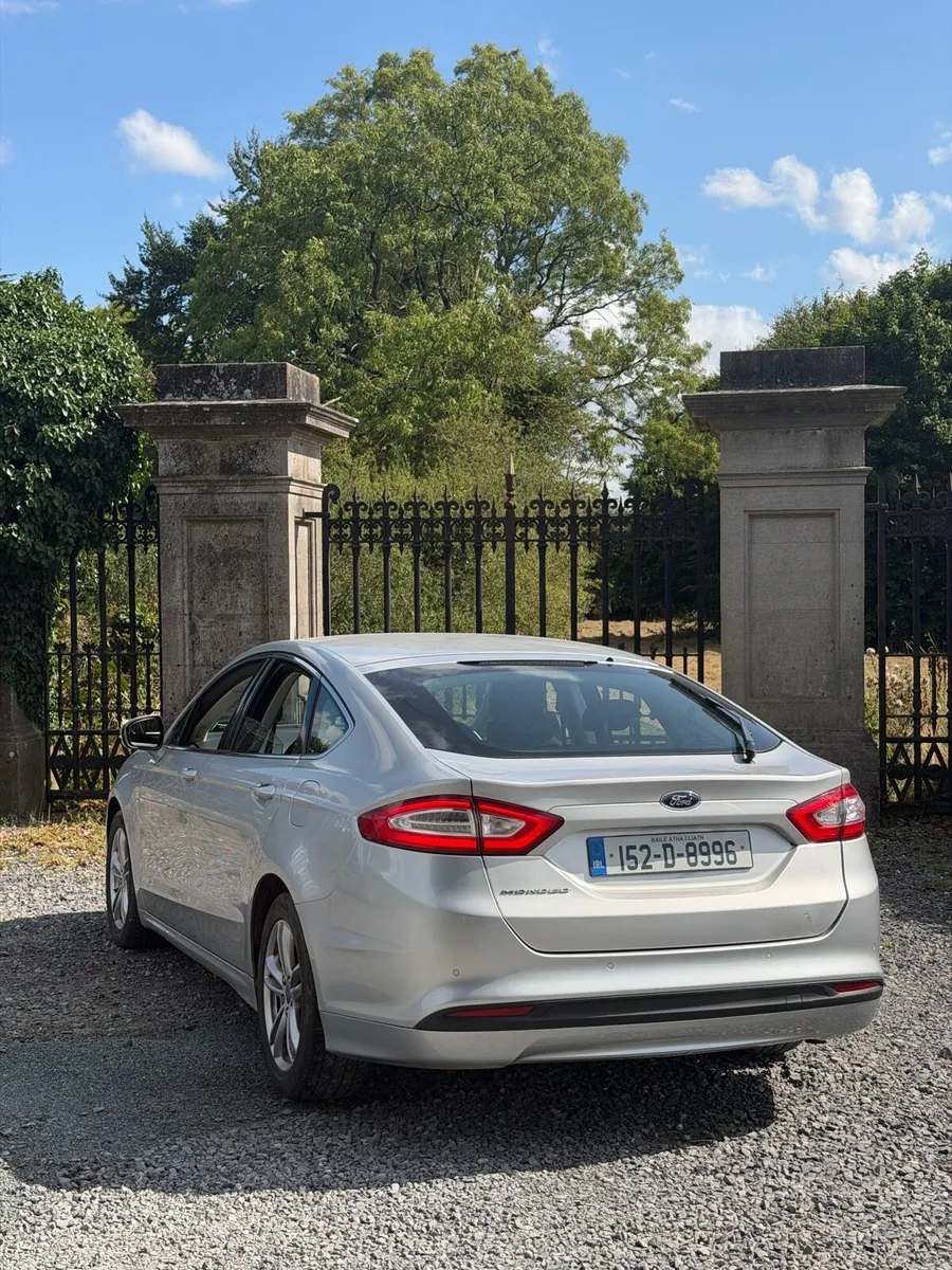 Ford Mondeo ZETEC 1.6L TDCI 115ps 4DR - Image 3