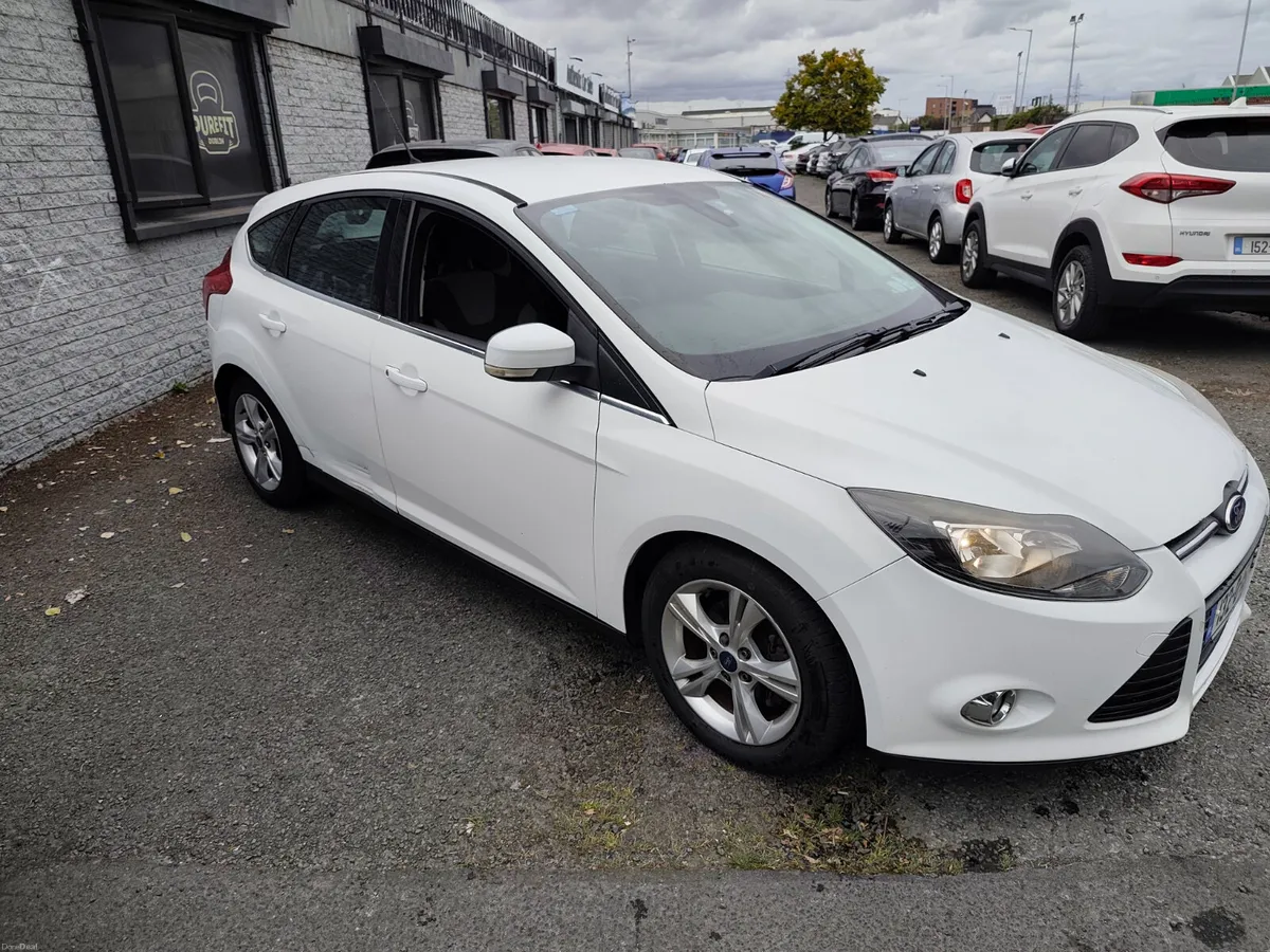 Ford Focus 2013 - Image 3