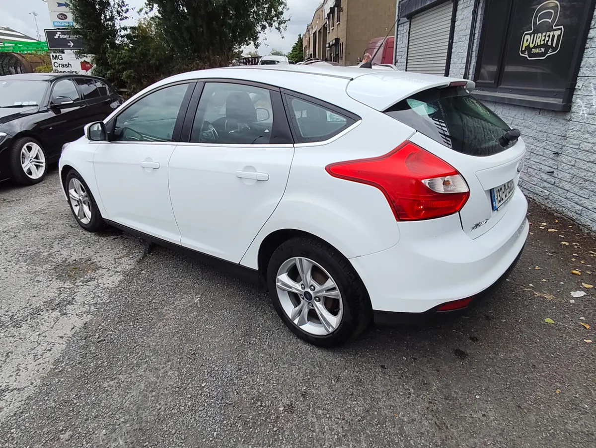 Ford Focus 2013 - Image 6
