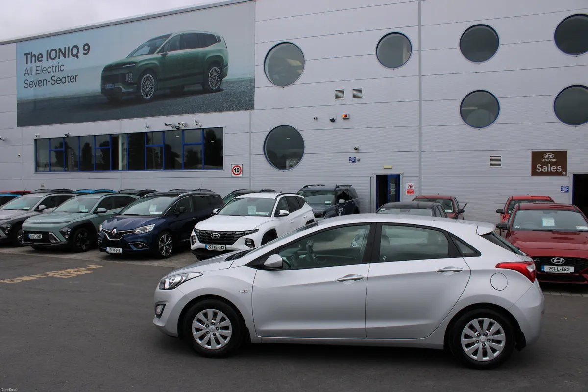 Hyundai i30 2017 - Image 2
