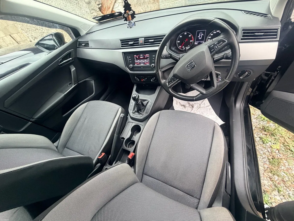 SEAT IBIZA 2018 BLACK 1.6 DIESEL - Image 6