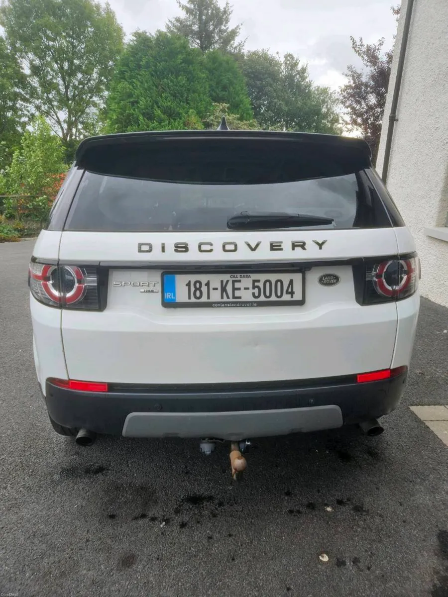 Land Rover Discovery Sport HSE 7Seat Automatic - Image 4