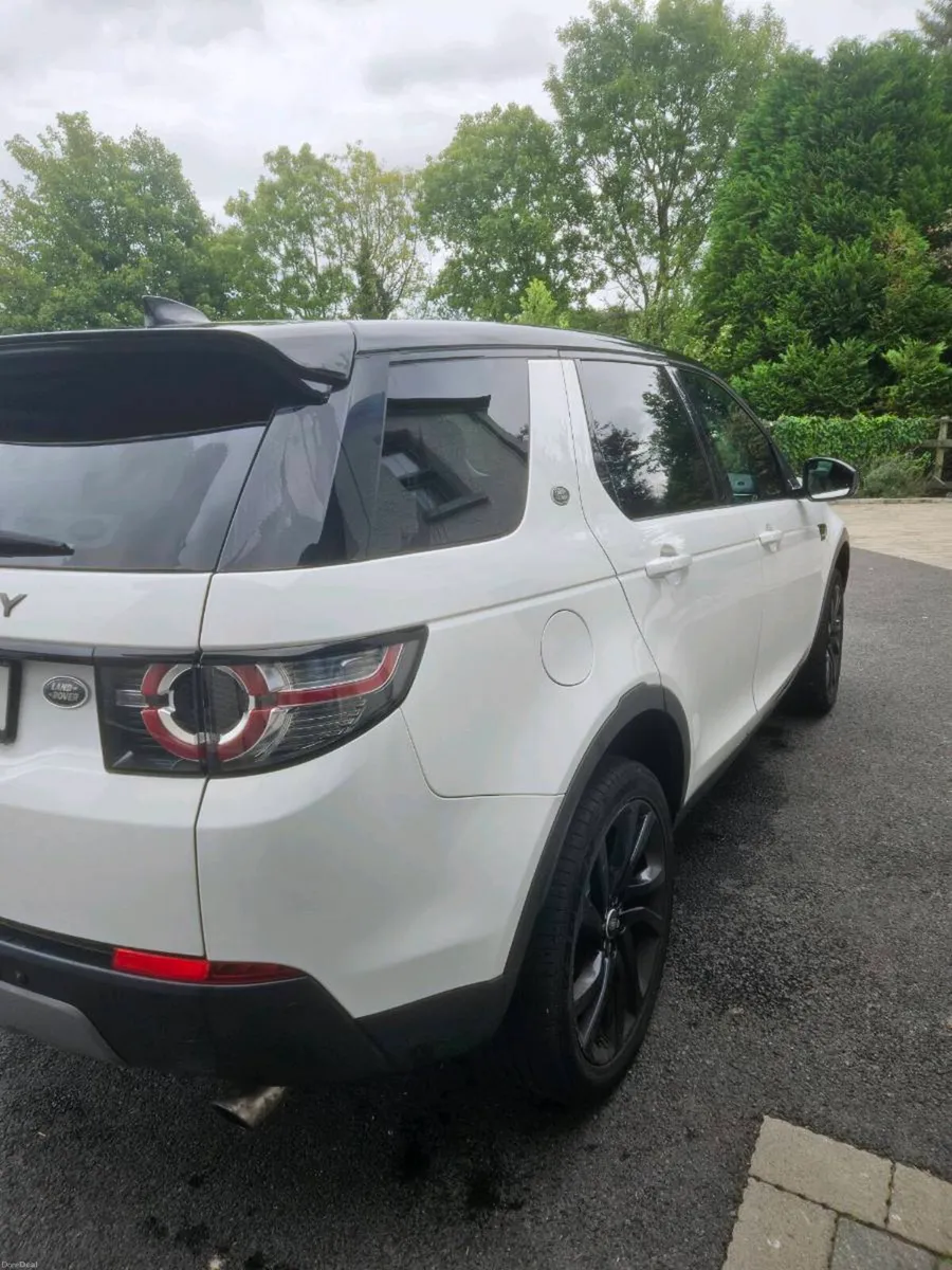 Land Rover Discovery Sport HSE 7Seat Automatic - Image 6