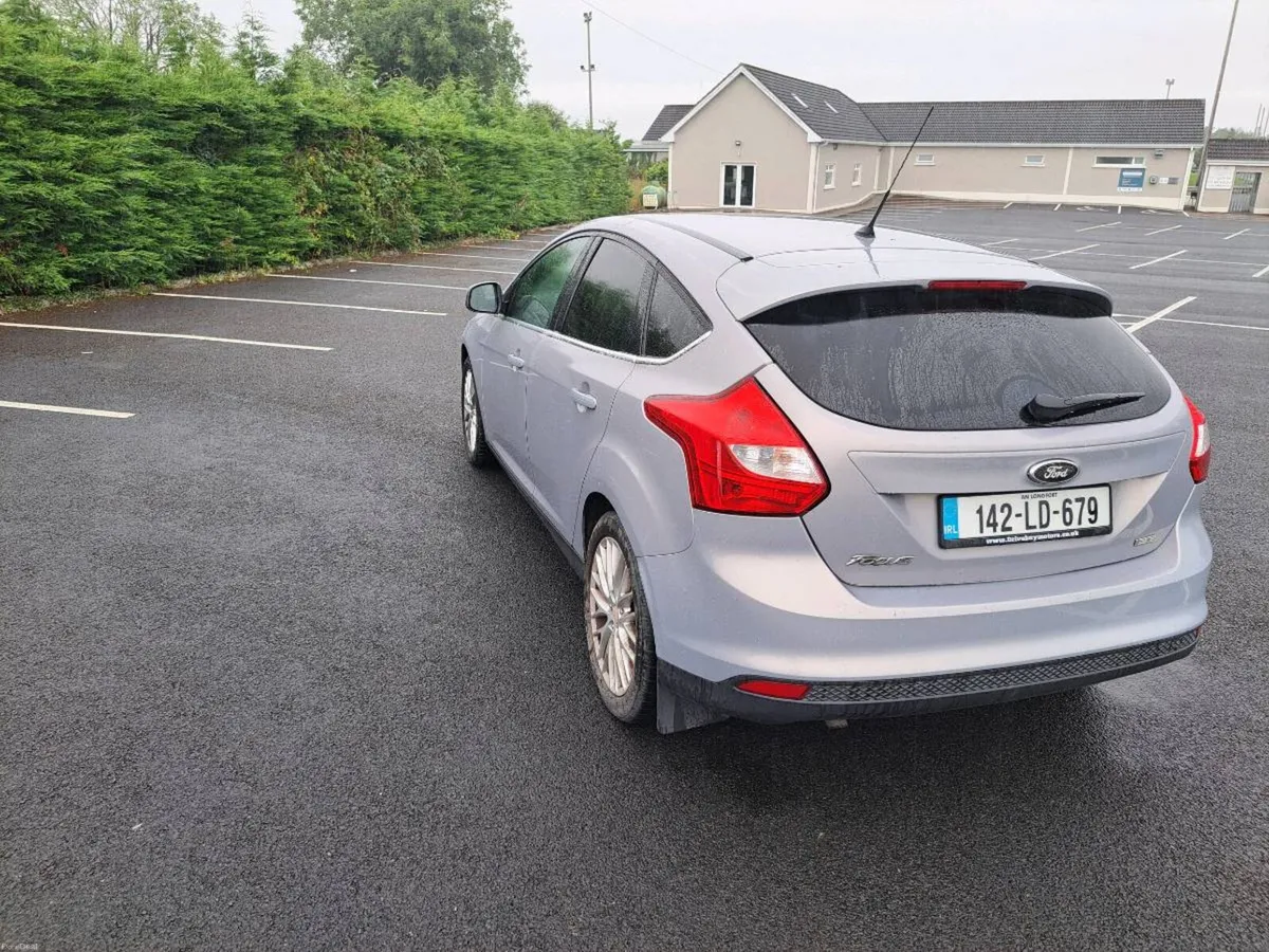 142 Ford Focus Zetec 1.0petrol 125hp New NCT - Image 3