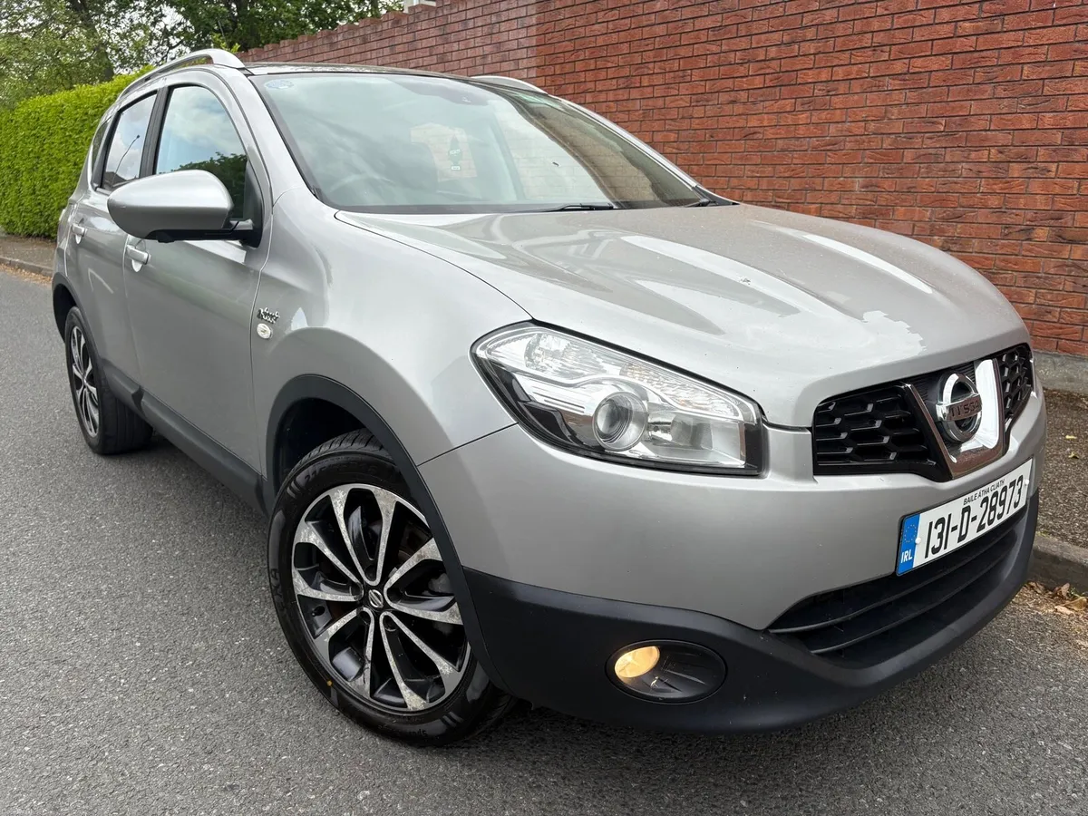 Nissan Qashqai 2013 1.6d SV +4X4 PAN ROOF - Image 3