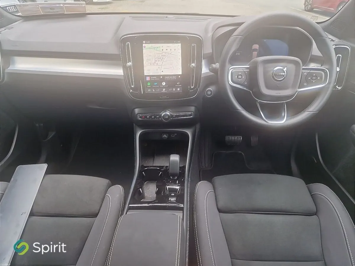 Volvo XC40 B3 Mild Hybrid Plus - Image 4