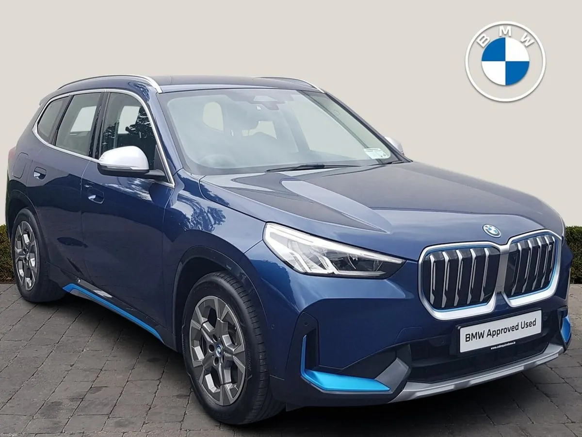 BMW iX1 xDrive30 xLine - Image 1