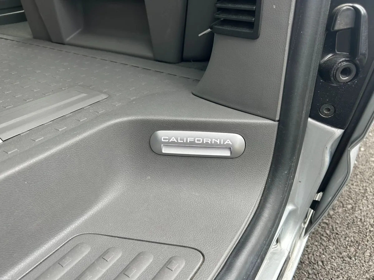 Volkswagen California 2023 - Image 6