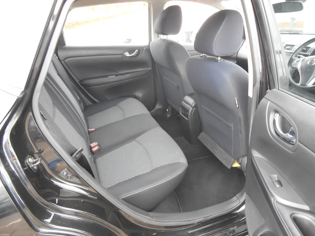 Nissan Pulsar Petrol Manual (Irish Car) 2015 - Image 4