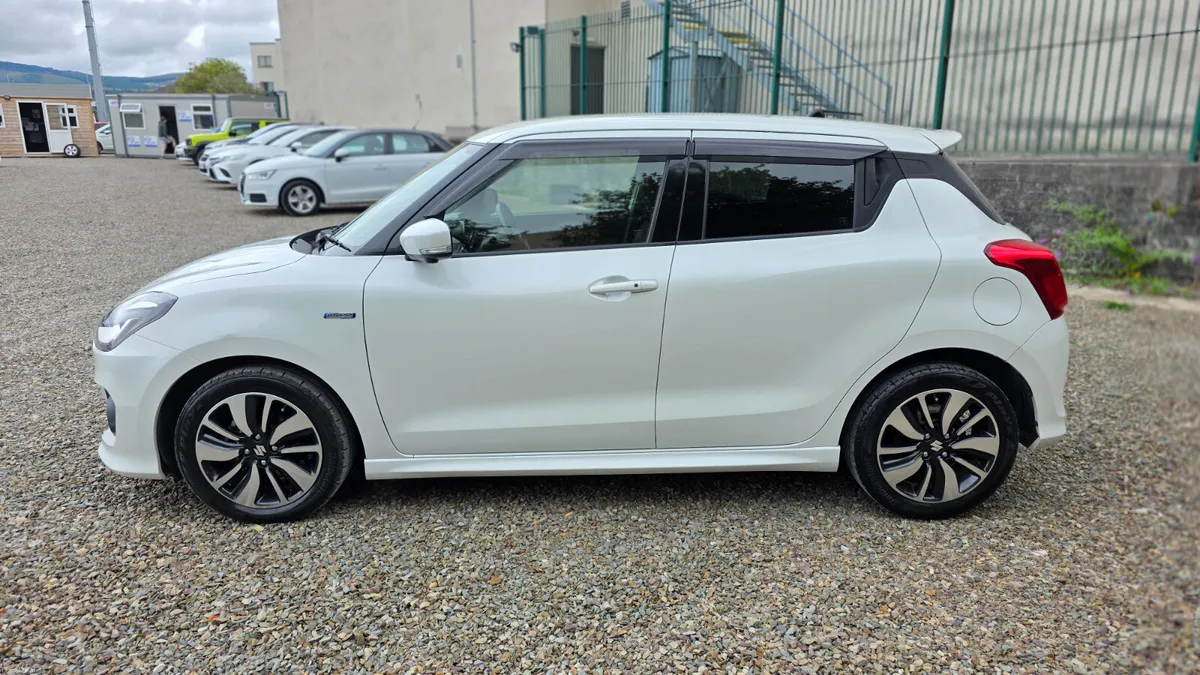 2017 Suzuki Swift RS Hybrid - Image 5