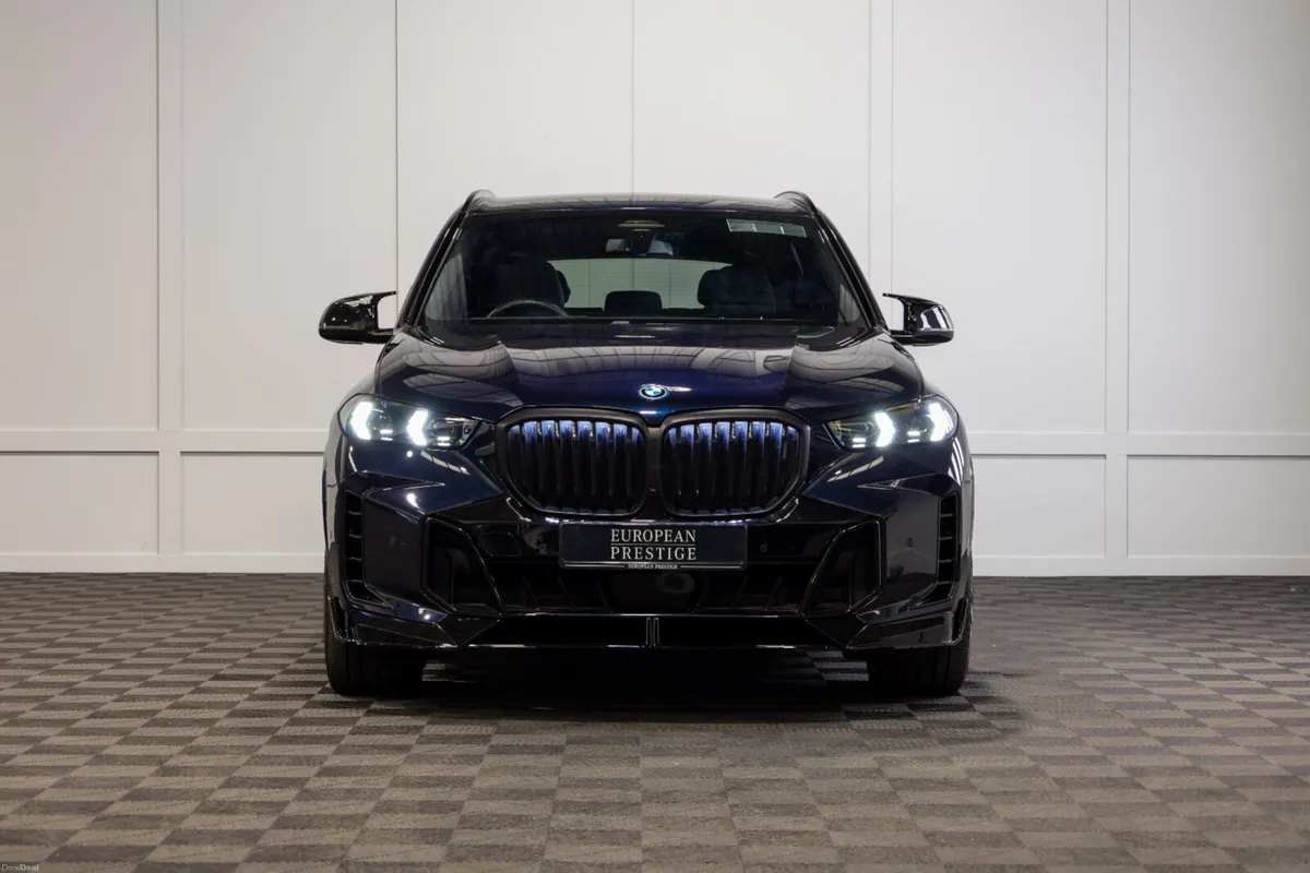 242 BMW X5 X-Drive 50e M-Sport - Image 2