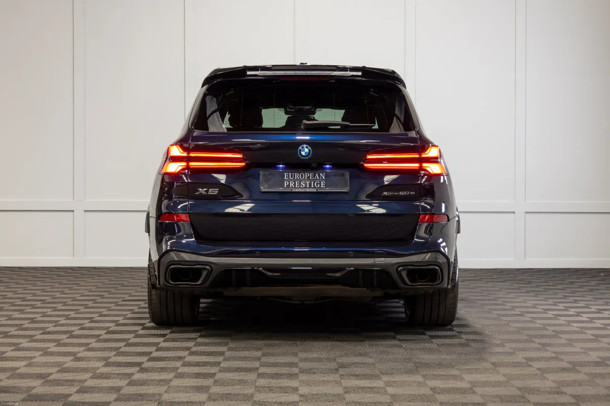 242 BMW X5 X-Drive 50e M-Sport - Image 5