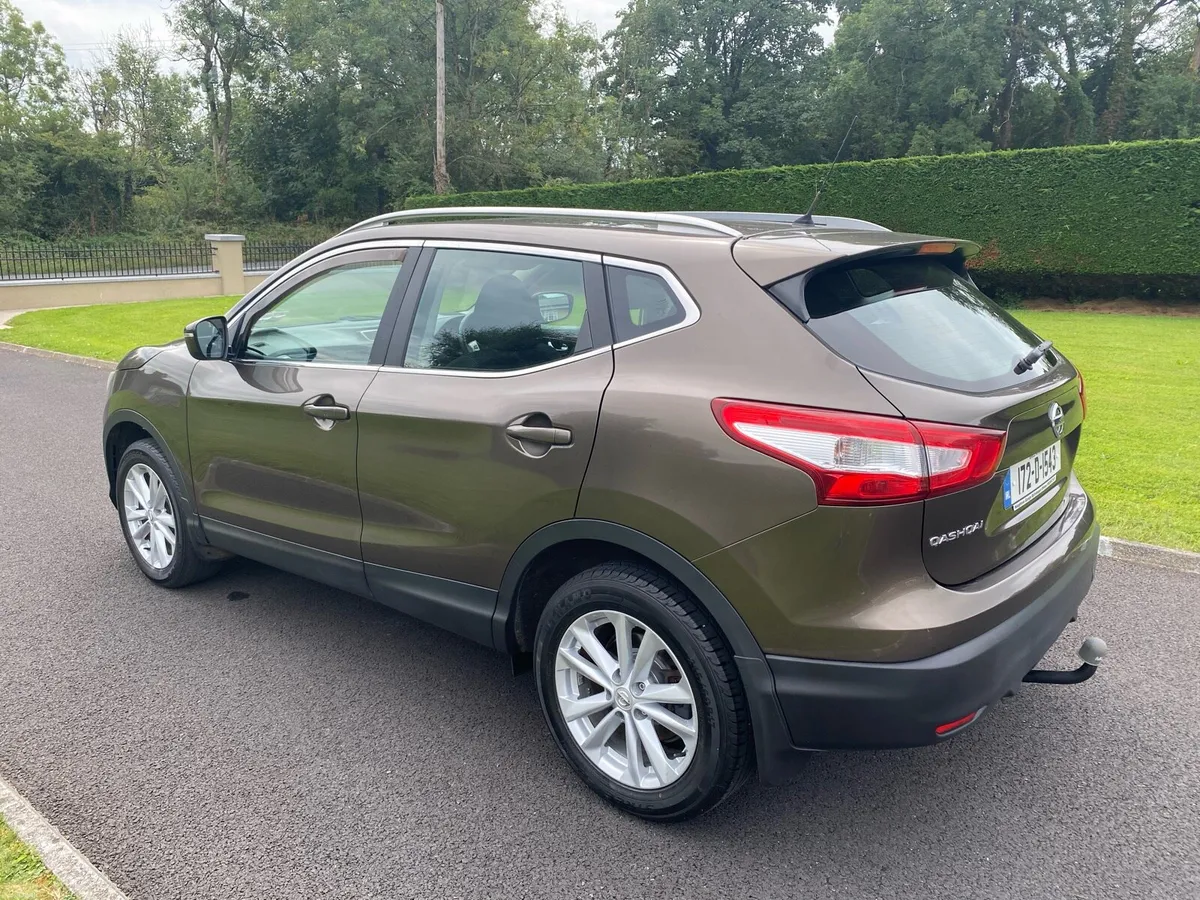 Car - Image 4