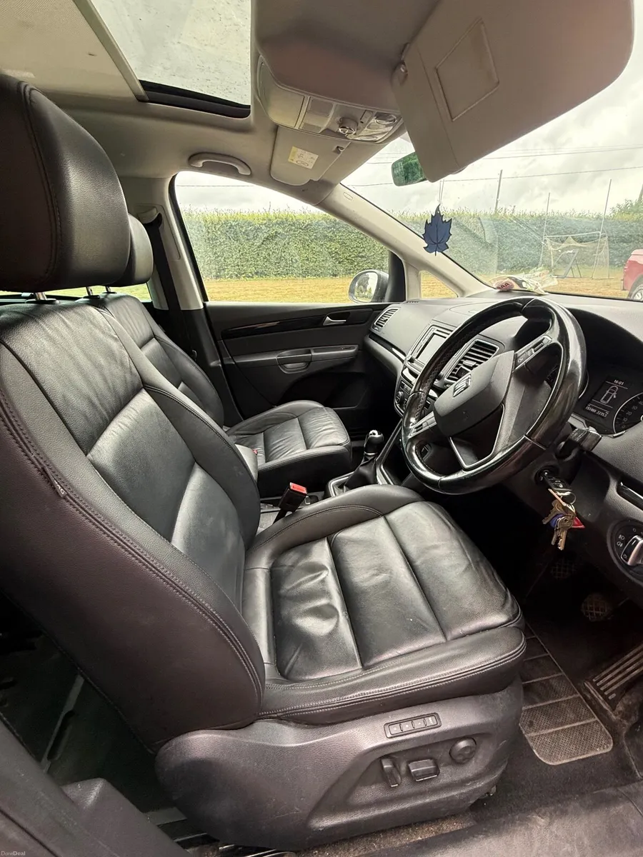 Car - Image 2