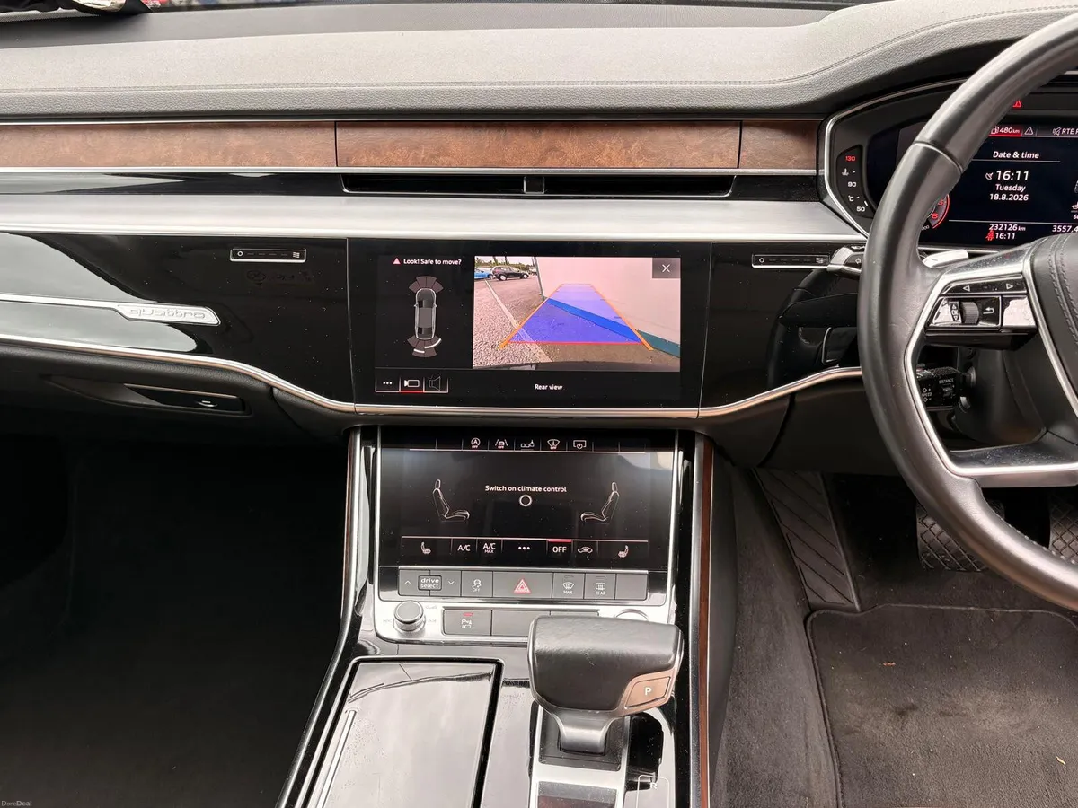 Audi A8 2018 - Image 5