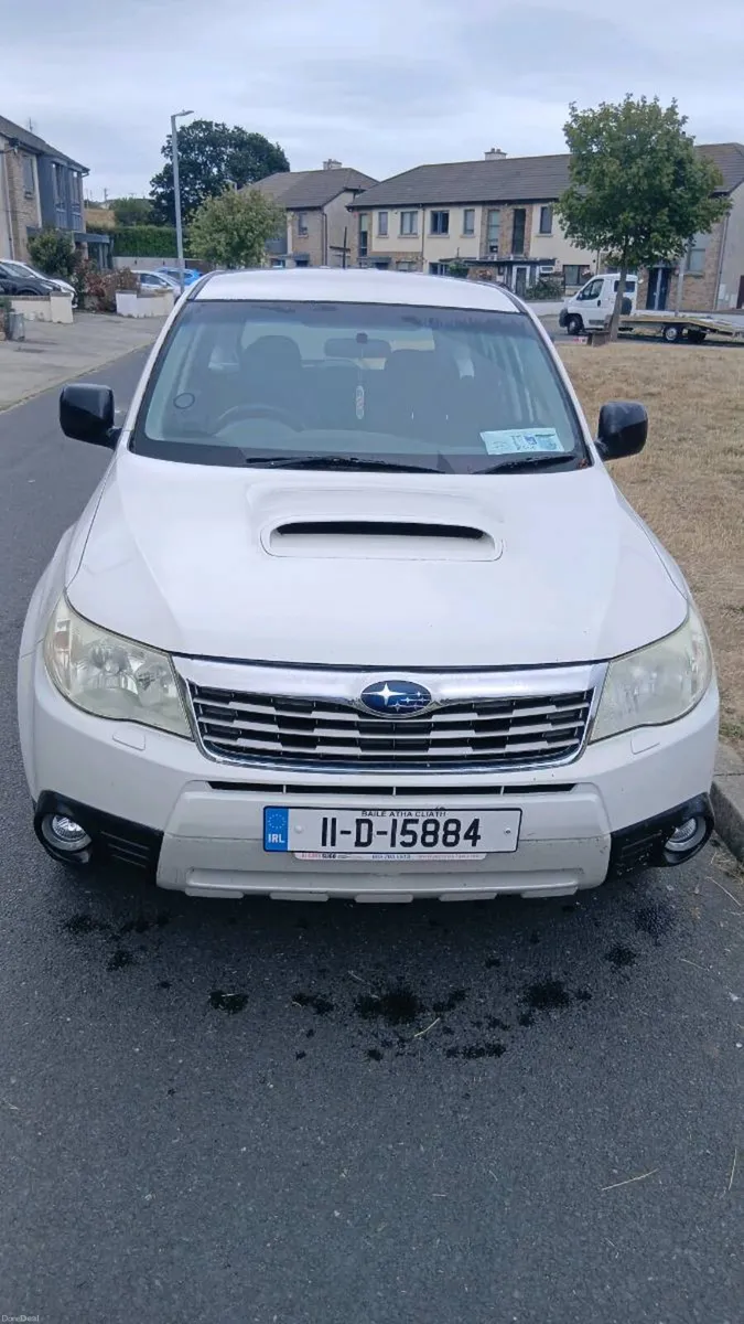 2011 subaru forester 2.0 al wheel drive - Image 2