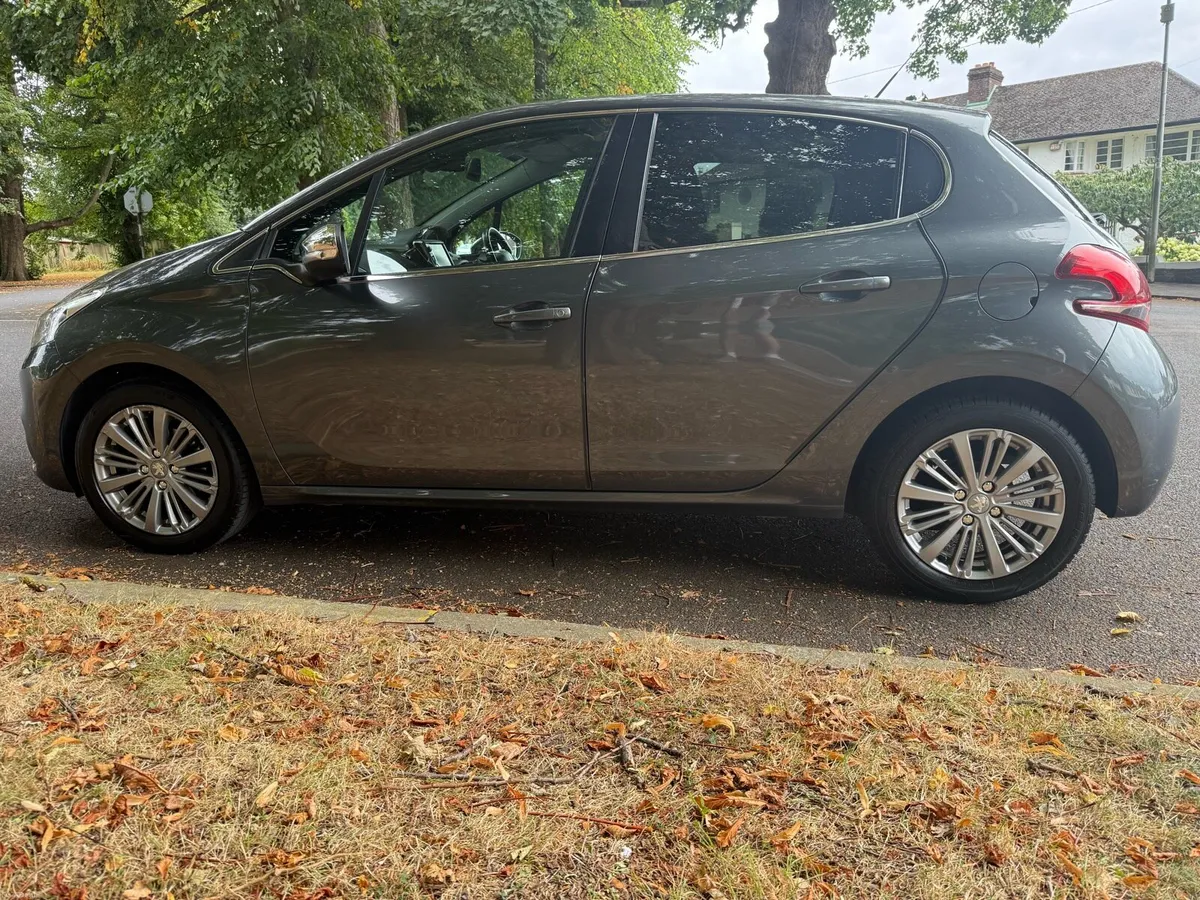 2016 Peugeot 208 Allure low KMS NCT 11/27 - Image 3
