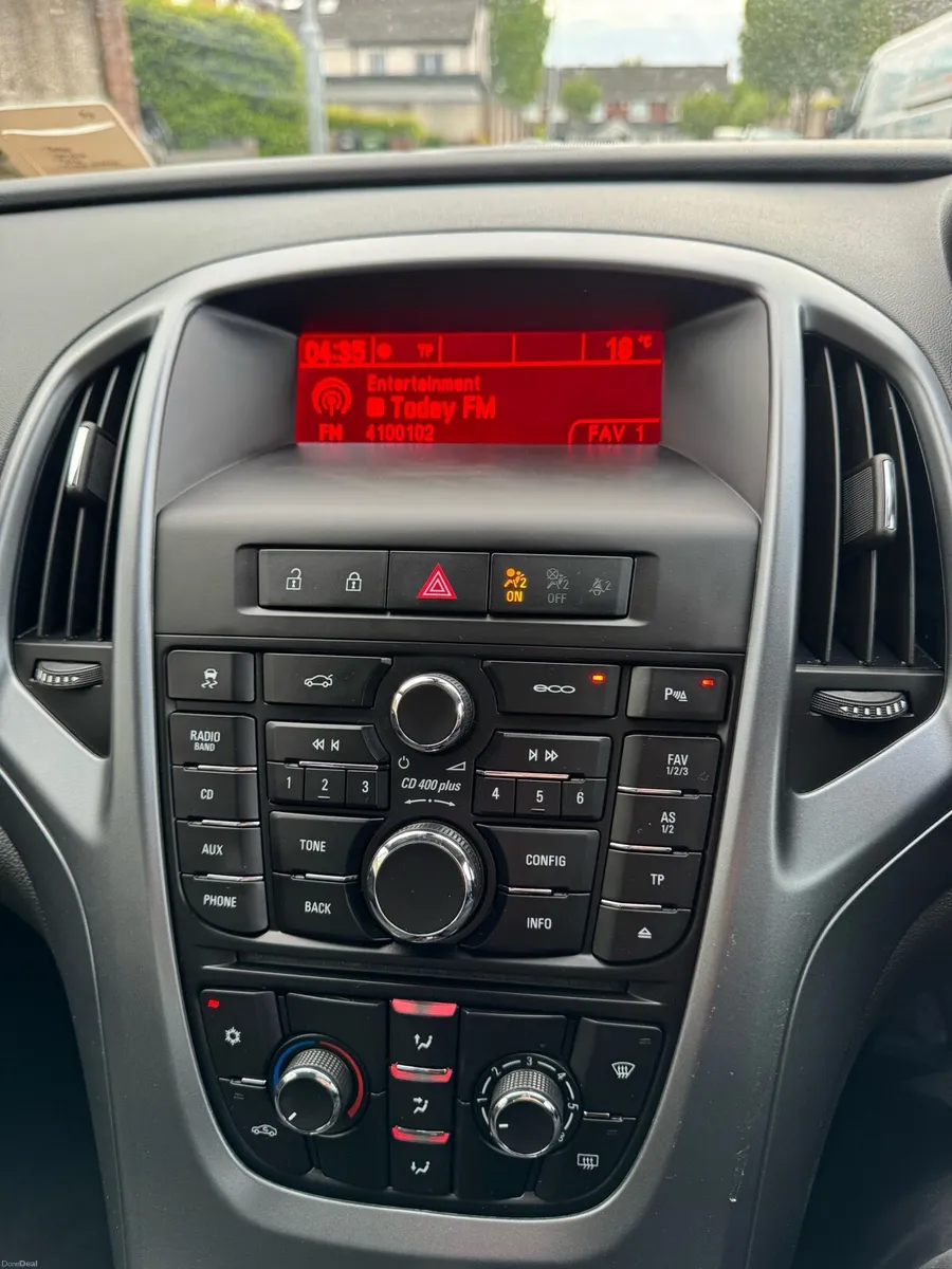 Opel Astra - Image 1