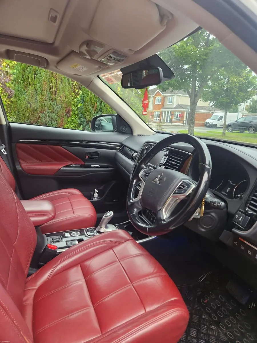 Mitsubishi Outlander 2017 - Image 3