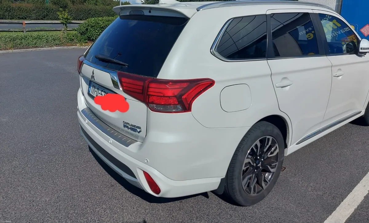 Mitsubishi Outlander 2017 - Image 4