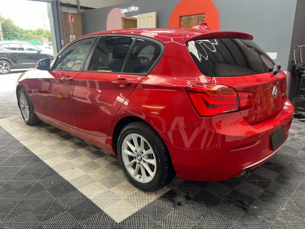 BMW 1-Series 2018 BMW 1 SERIES 118I STYLE 87KM AUT - Image 5