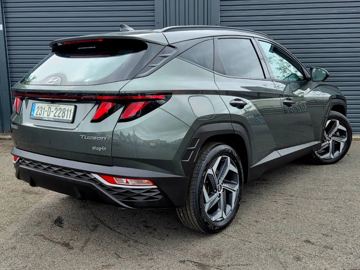 Hyundai Tucson IX35 EXECUTIVE PHEV 5DR AUTO - Image 4