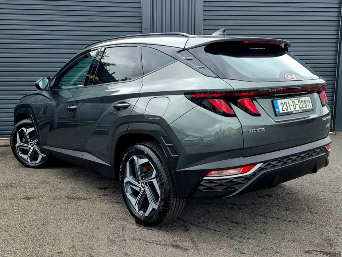 Hyundai Tucson IX35 EXECUTIVE PHEV 5DR AUTO - Image 6