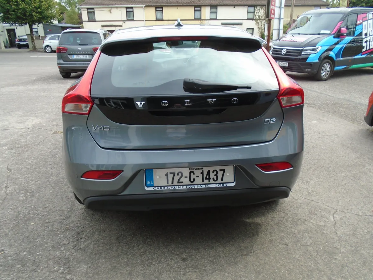 Volvo V40 2017 - Image 5