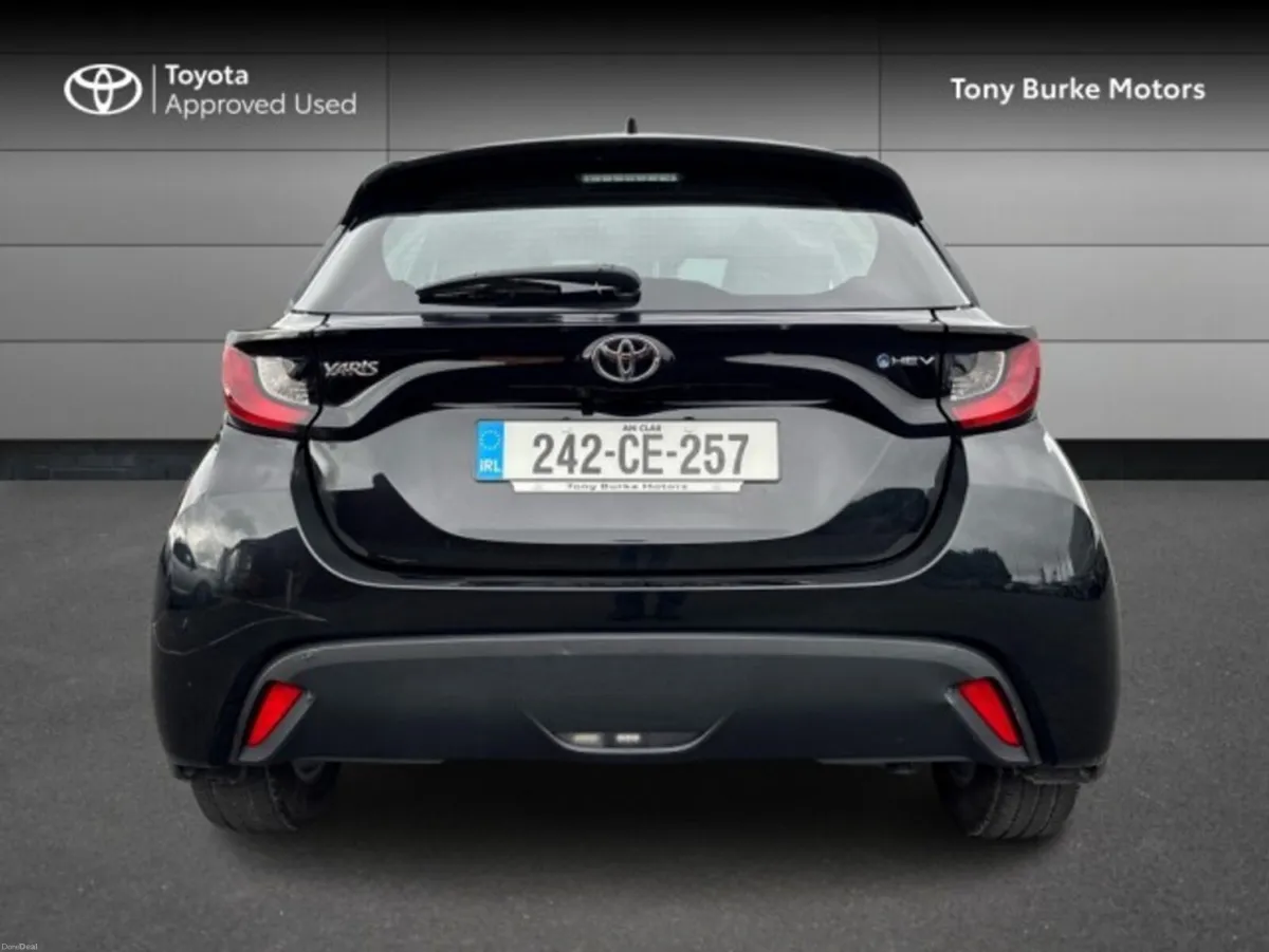 Toyota Yaris - Hybrid - New Generation - Luna Edit - Image 5