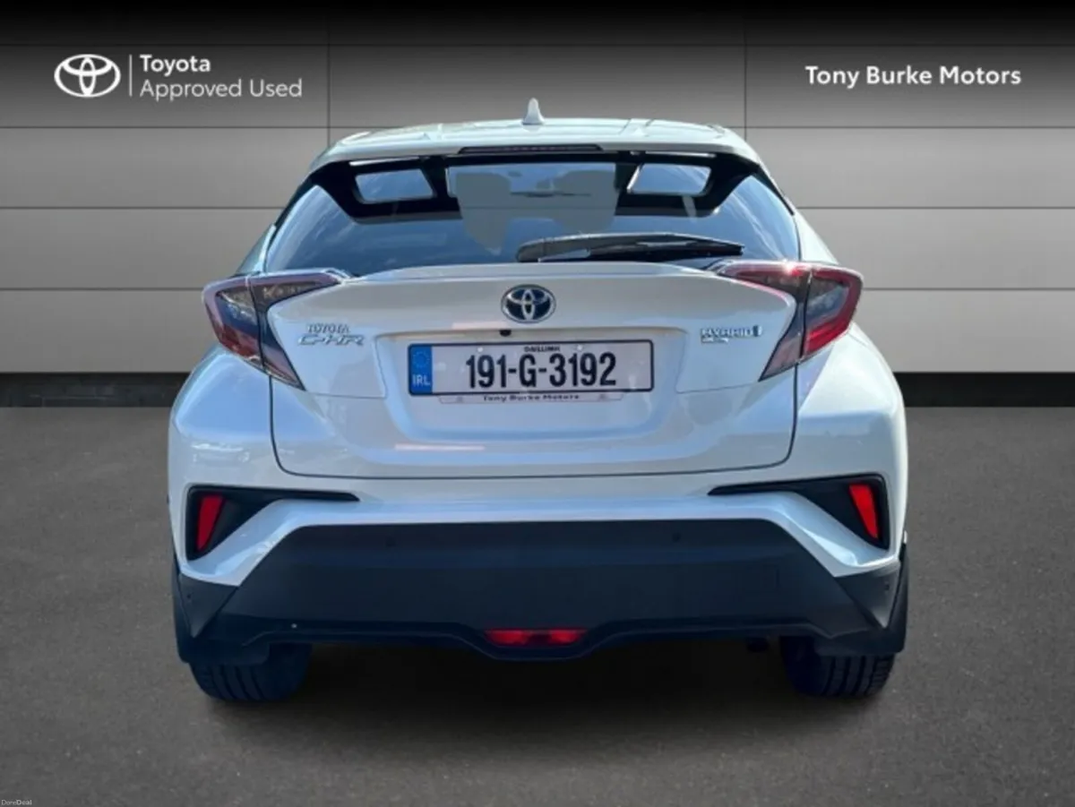Toyota C-HR SOL - Top Spec - 1.8 Hybrid - Sat Nav/ - Image 5