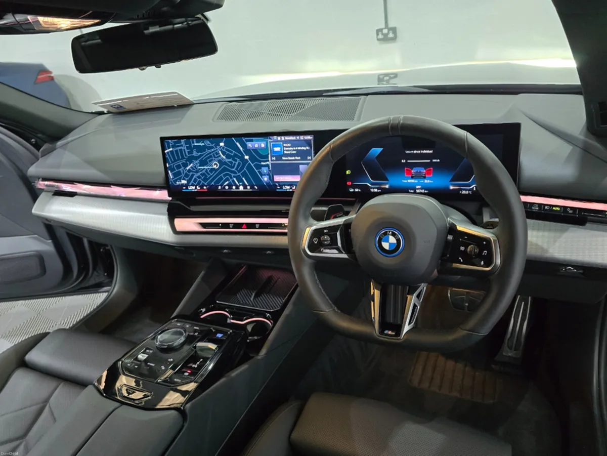 BMW i5 EDRIVE 40 M SPORT AUTOMATIC **ONE OWNER / 1 - Image 6
