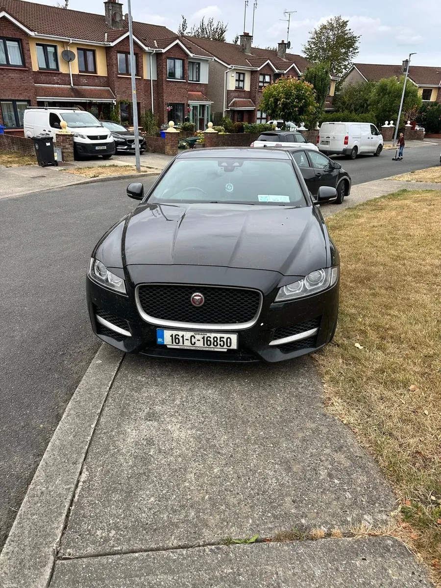 Jaguar XF - Image 2