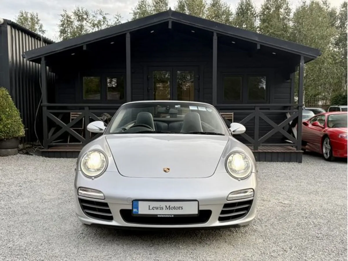 Porsche 911 Carrera 4 S PDK, 385BHP, SATELLITE NAV - Image 2