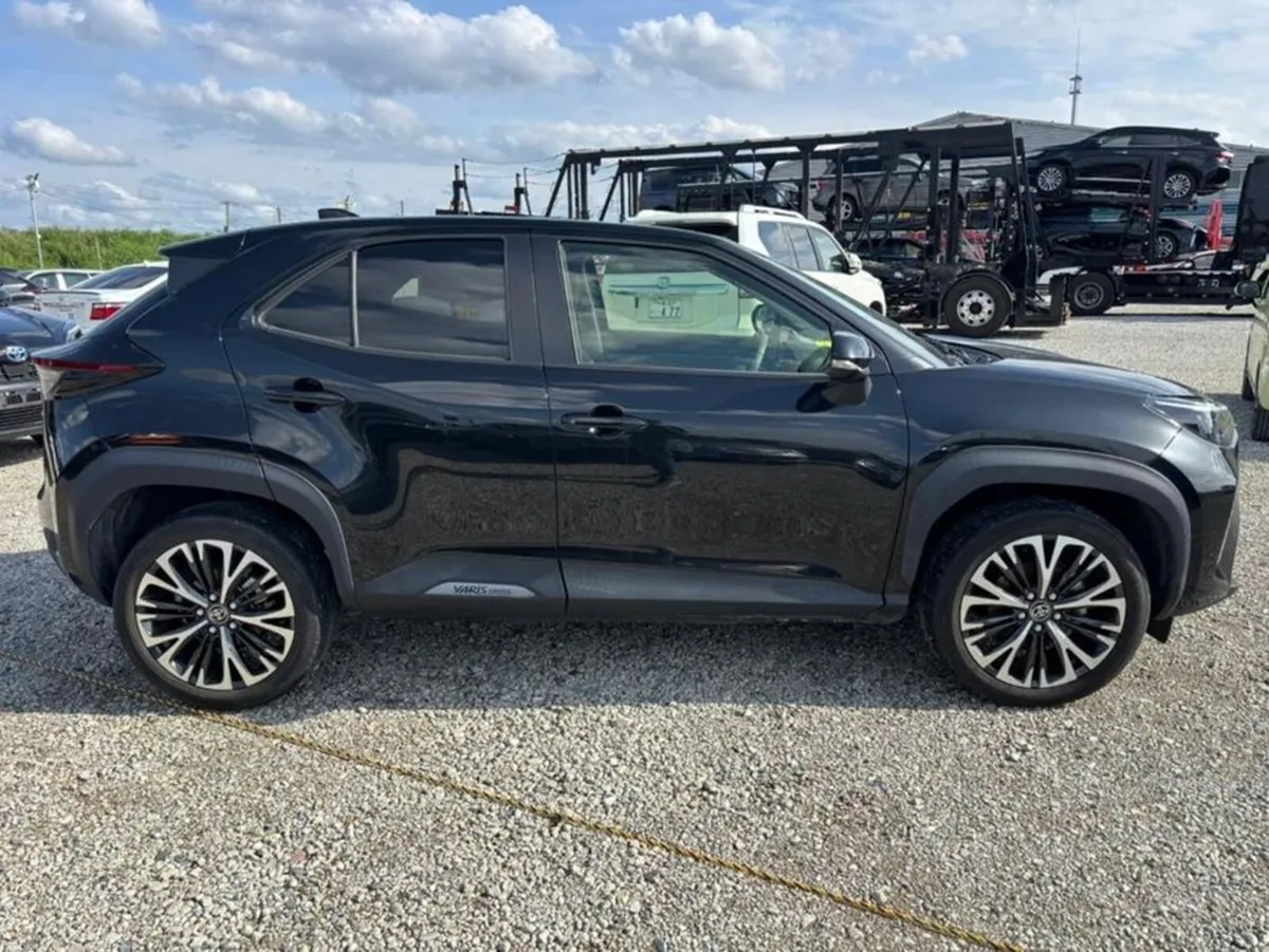 Toyota Yaris Cross Z - Image 2