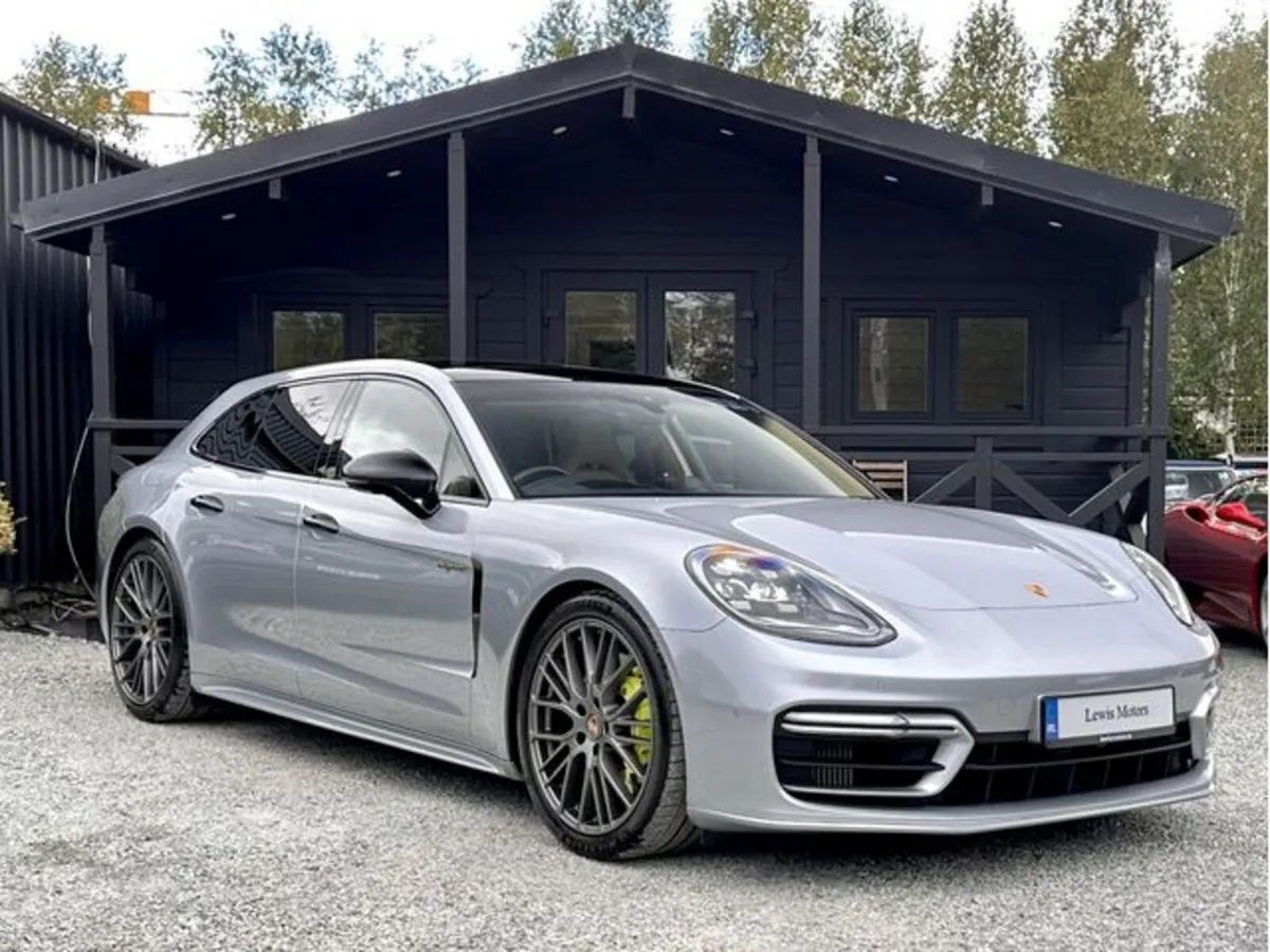 Porsche Panamera 4 E-HYBRID SPORT TURISMO PLATINUM - Image 1