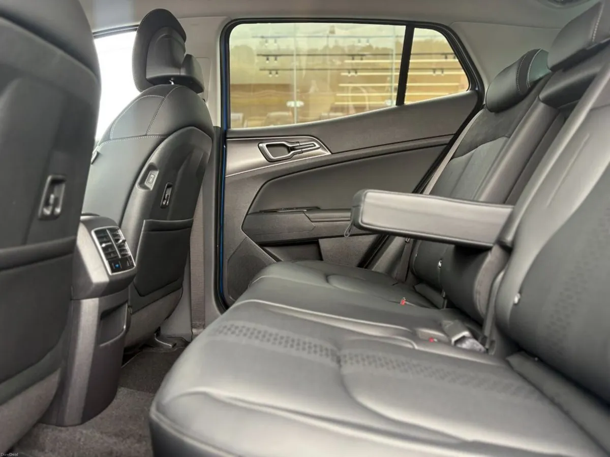 Kia Sportage 1.6 Plug in hybrid - Image 6