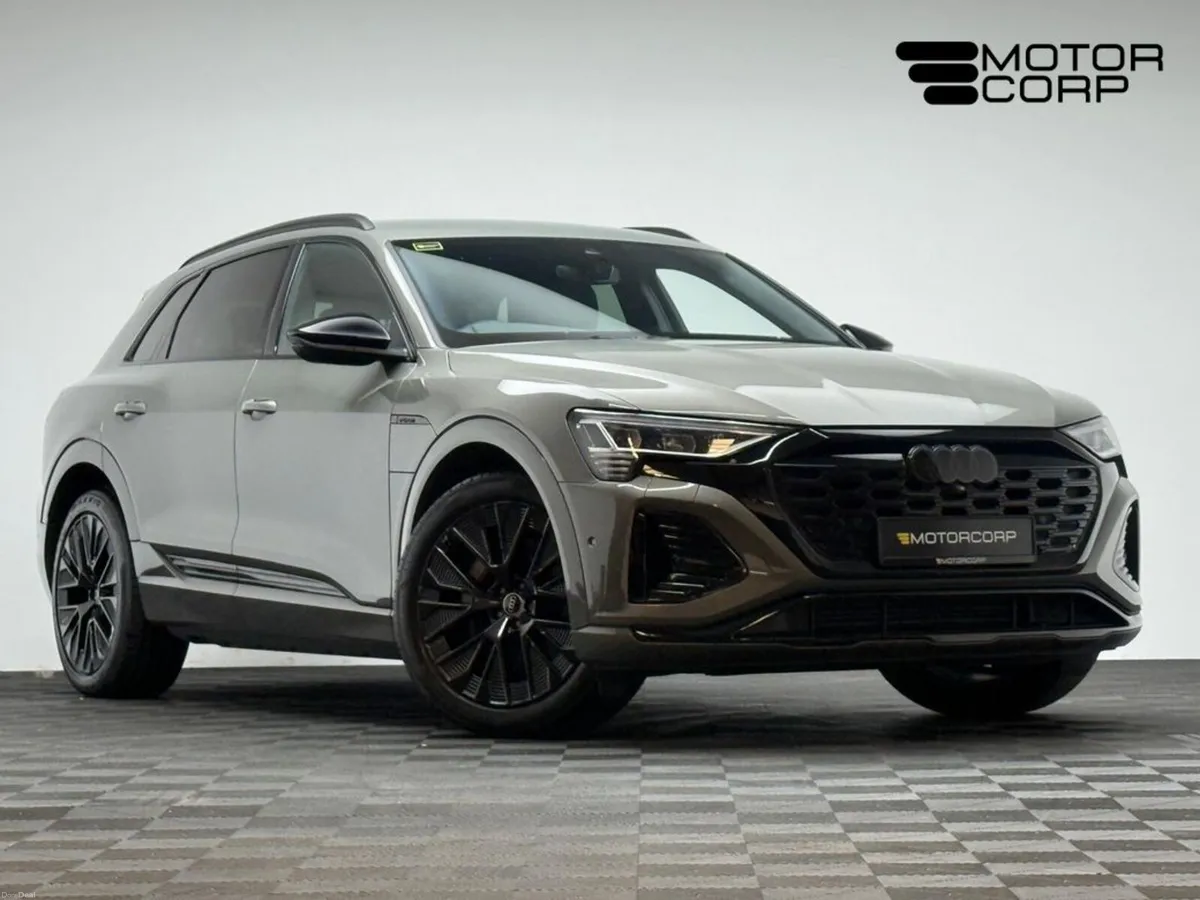 Audi Q8 e-tron 55 BLACK EDITION QUATTRO - Image 1