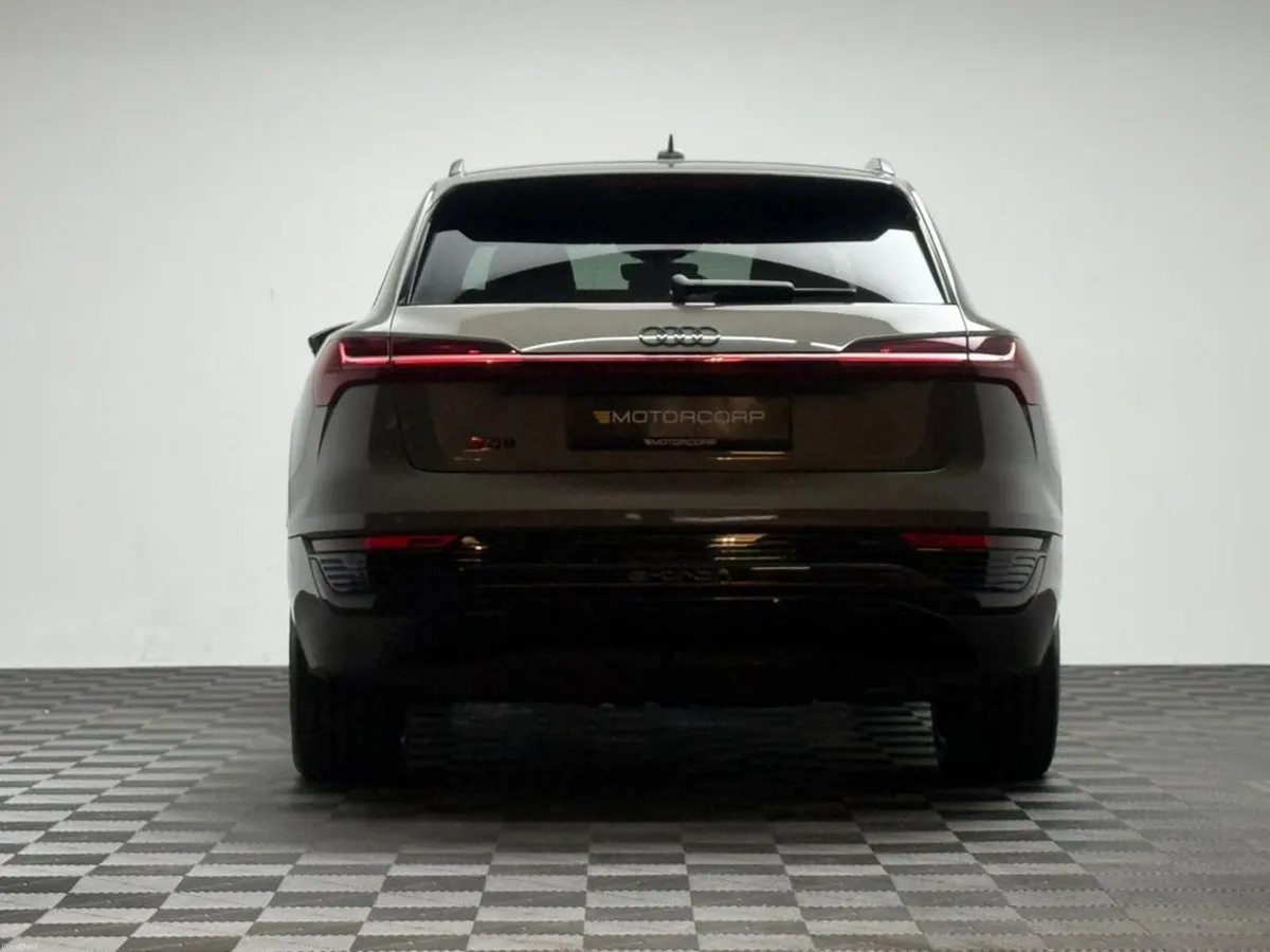 Audi Q8 e-tron 55 BLACK EDITION QUATTRO - Image 6