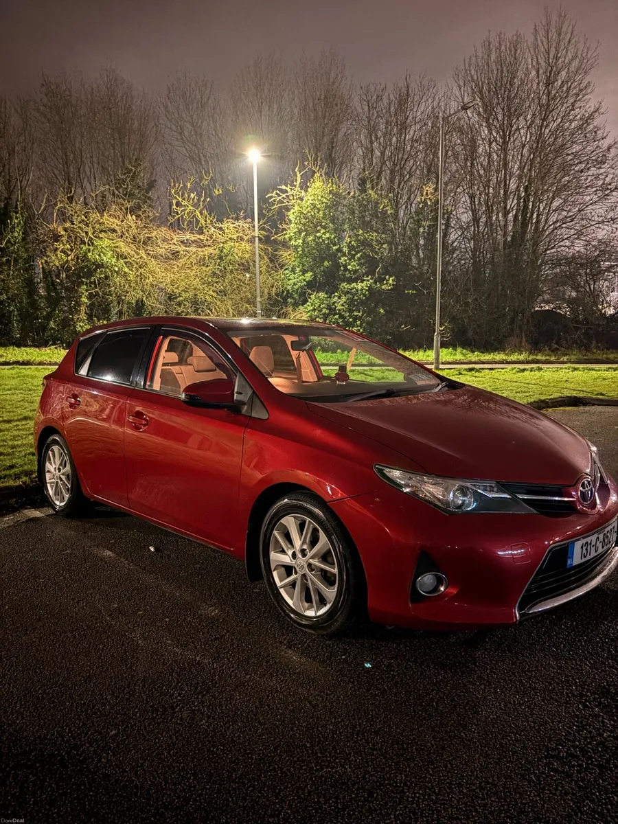 Toyota Auris - Image 1