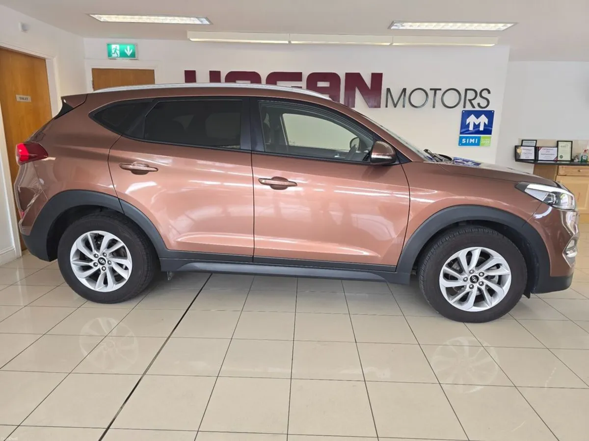 Hyundai Tucson 1.7 SE NAV - Image 3