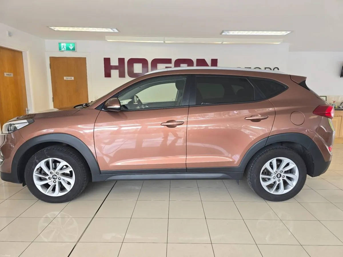 Hyundai Tucson 1.7 SE NAV - Image 4