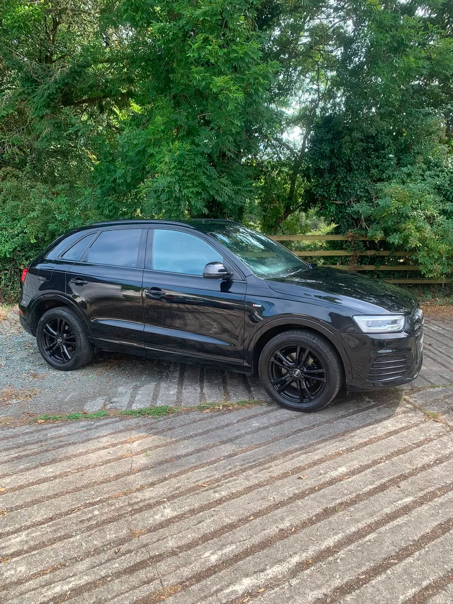Audi Q3 2016 - Image 2