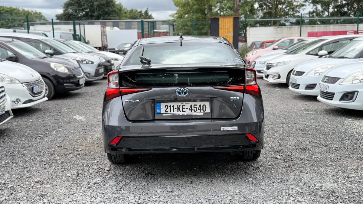 Toyota Prius 2021 - Image 6