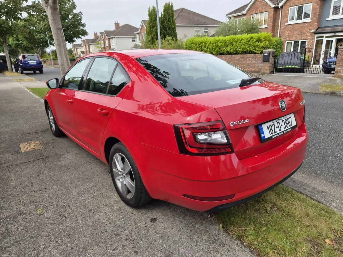 Skoda Octavia Diesel Auto - Image 2